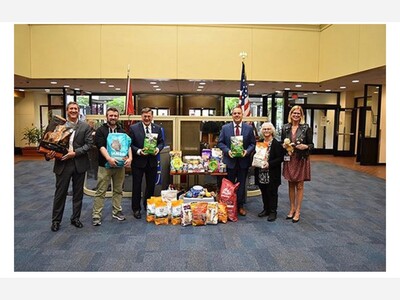 Brookhaven Town Collects 258 lbs. of Pet Food and Supplies for Long Island Cares